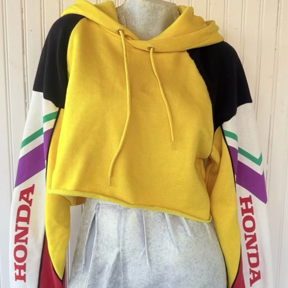 Forever 21 Honda Racing Long Sleeve Crop Hoodie Top Yellow Red Womens Sz Small